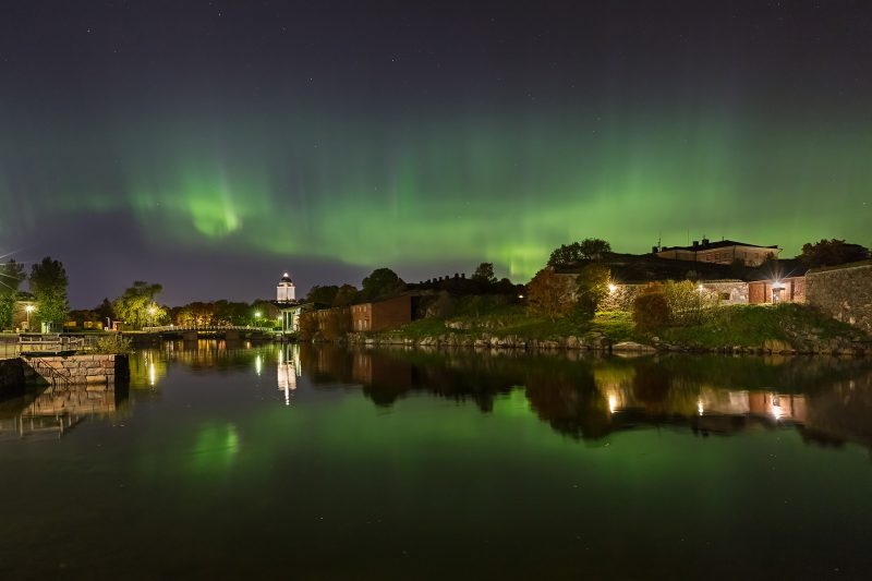 Helsinki by Night © Mikael Rantalainen