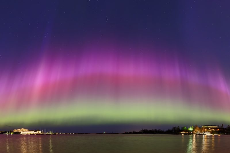 Helsinki by Night © Mikael Rantalainen