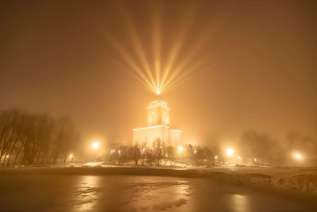 Helsinki by Night © Mikael Rantalainen